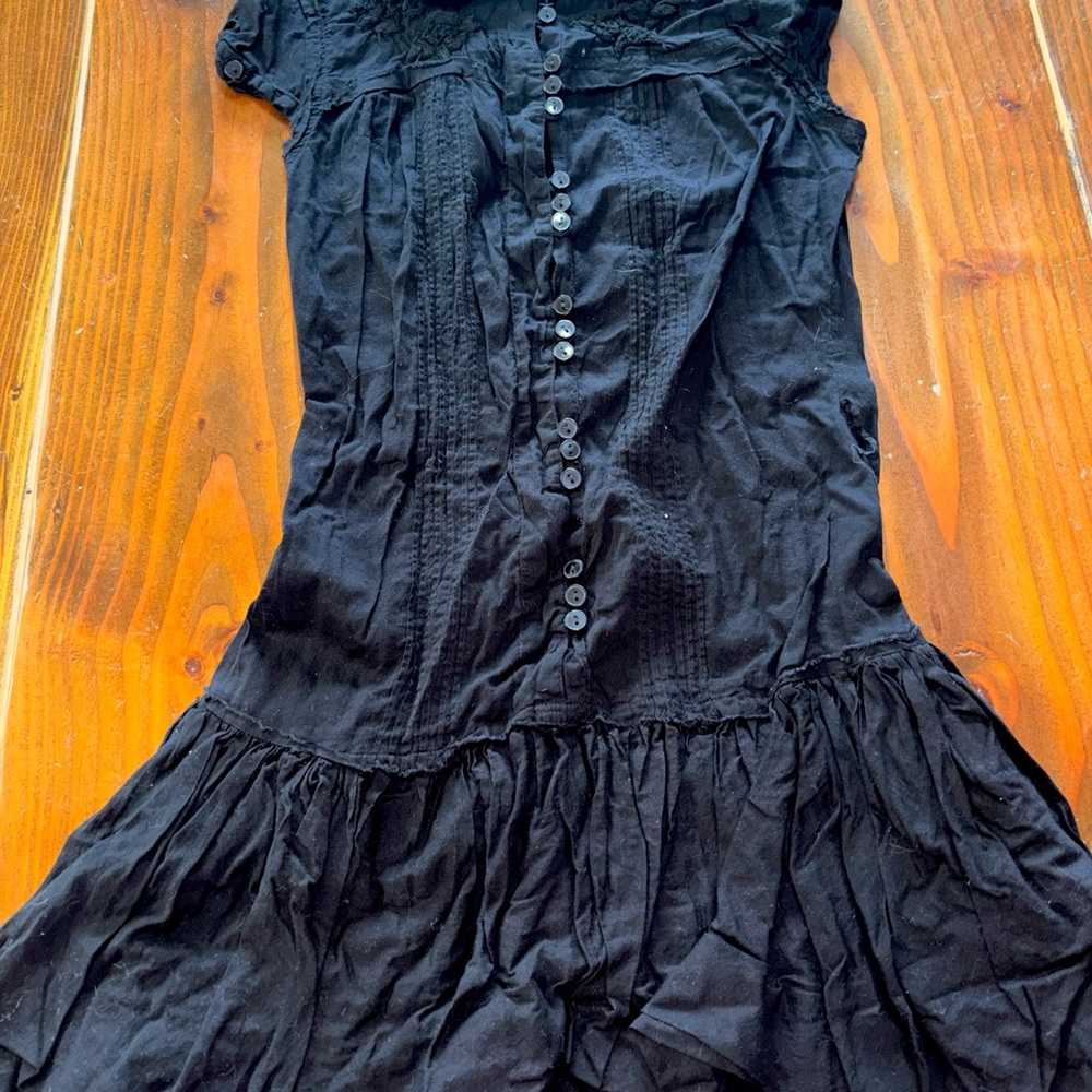 Hot Topic Threads Black Button-Front Ruffle Hem Women's Dress